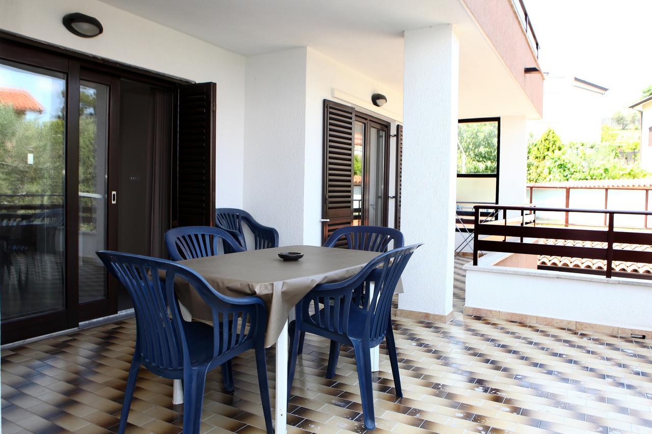 Spacious Izola Apartment Sl Exterior foto